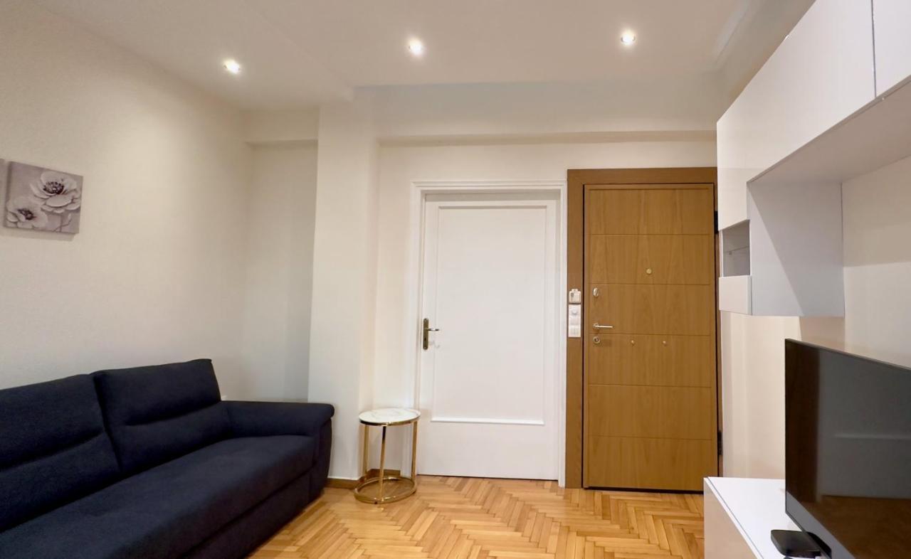 Spacious Luxury Apartment In Athens, Tan Efroniou Exterior photo